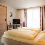 فندق مبيت وإفطار Gstrein