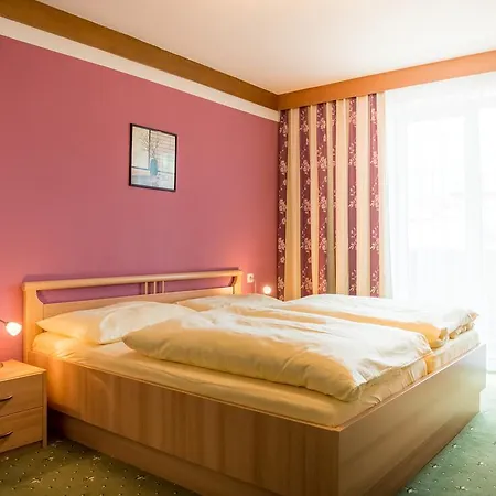 Gstrein Bed & Breakfast