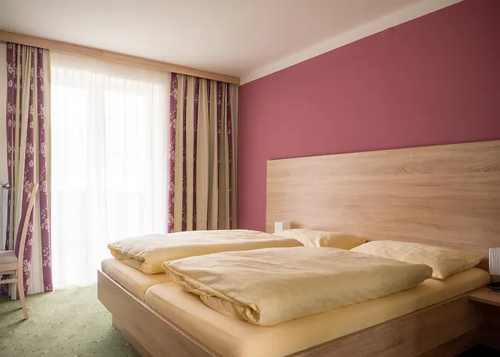 Gstrein فندق مبيت وإفطار 3*